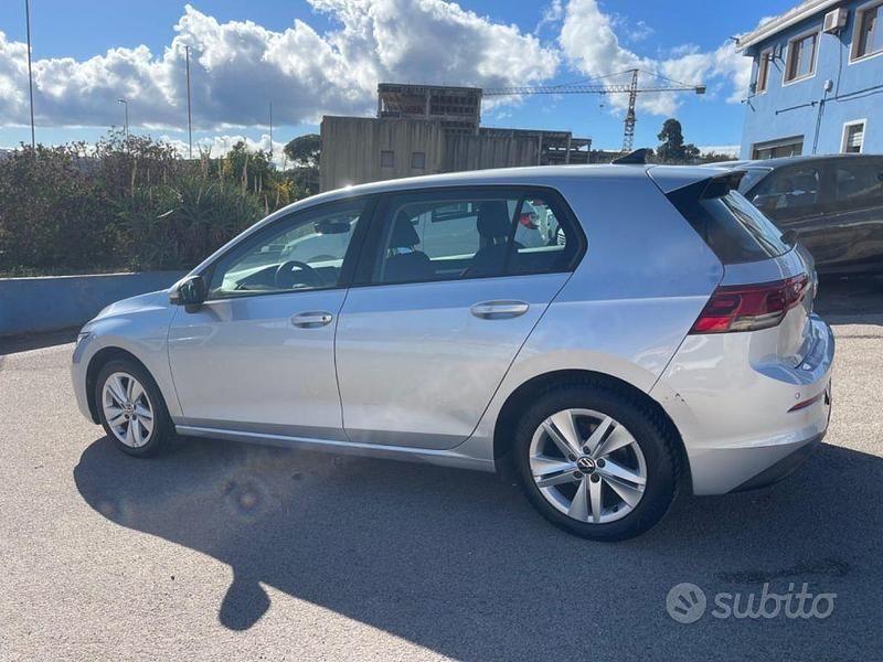 Usata VW Golf VIII 115 CV (84 kW) 2020 Grigio Berlina