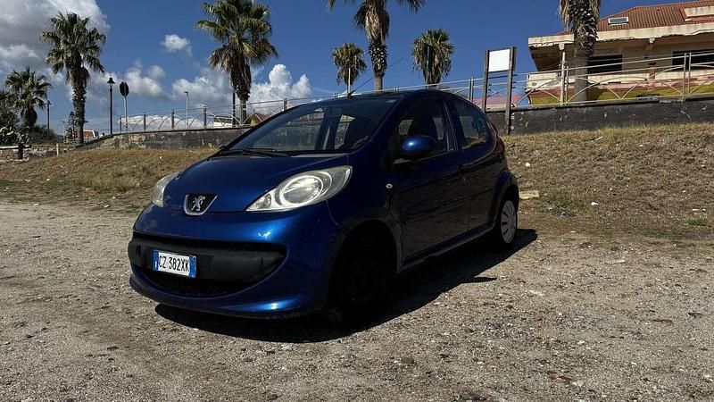 Usata Peugeot 107 68 CV (50 kW) 2006 Utilitaria