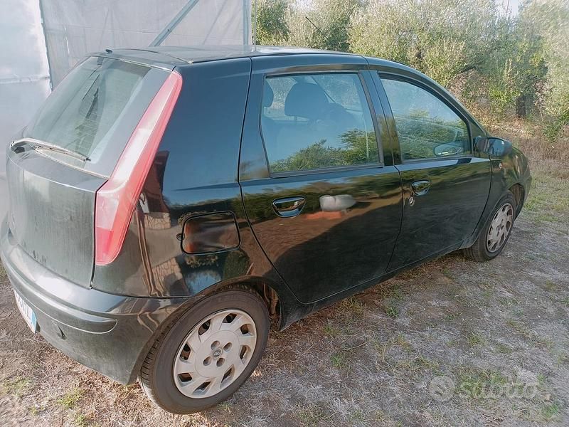 Usata Fiat Punto 2001 Nero Utilitaria