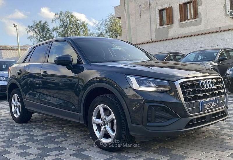 Usata Audi Q2 Business 116 CV (85 kW) 2023 Grigio SUV