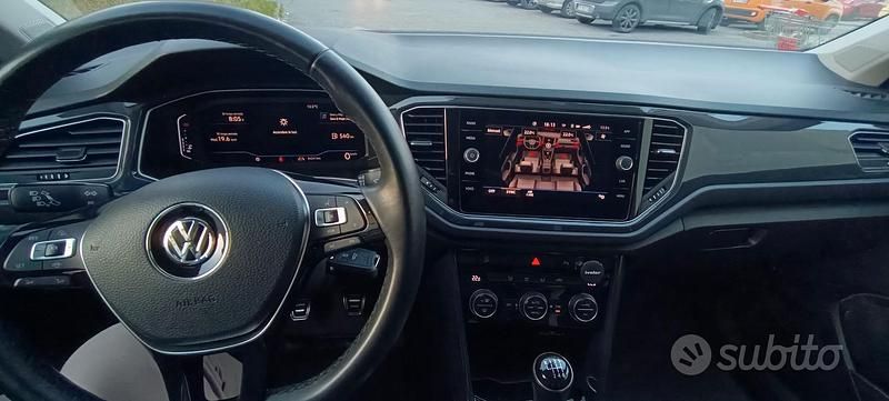 Usata VW T-Roc 115 CV (84 kW) 2019 Bianco SUV