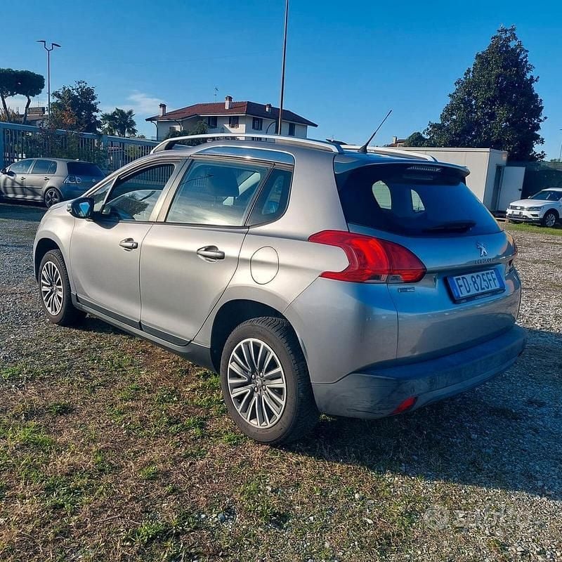 Usata Peugeot 2008 Active 82 CV (60 kW) 2016 Grigio SUV