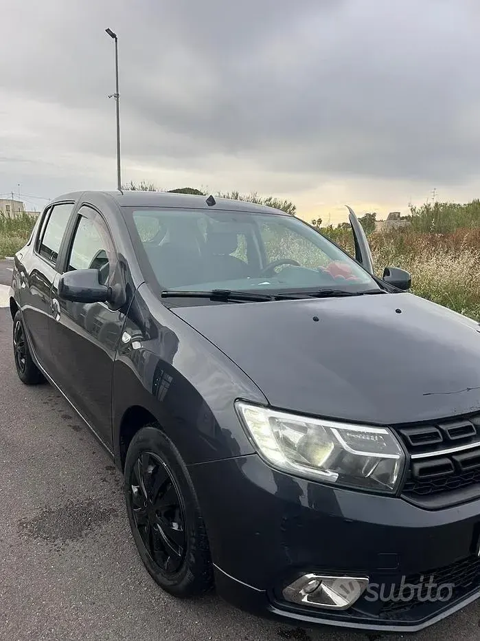 Usata Dacia Sandero 75 CV (55 kW) 2020 Berlina