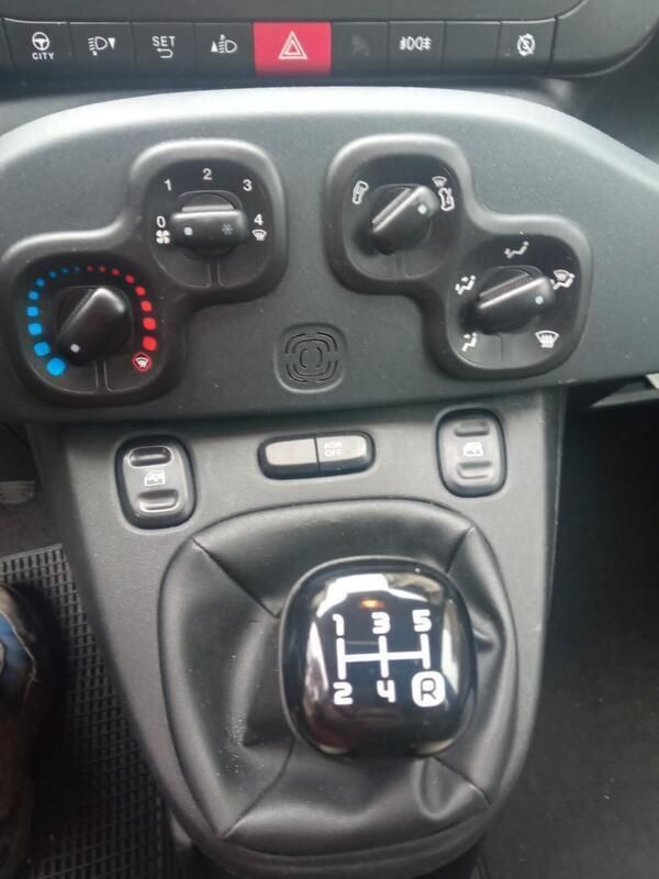 Usata Fiat Panda Lounge 95 CV (69 kW) 2019 Bianco Utilitaria
