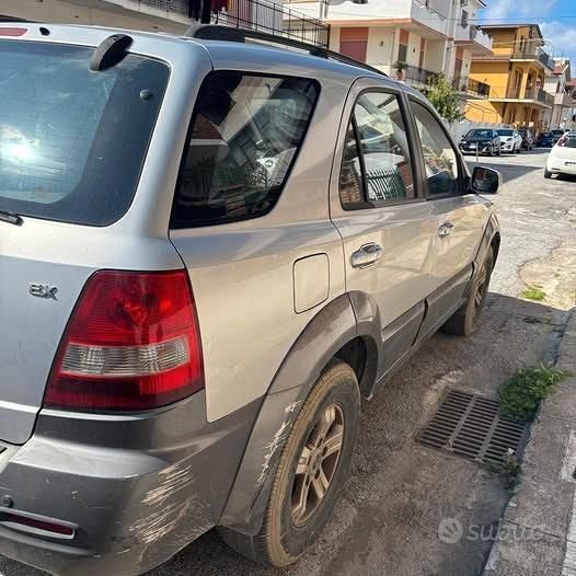 Usata Kia Sorento 140 CV (102 kW) 2005 Grigio SUV