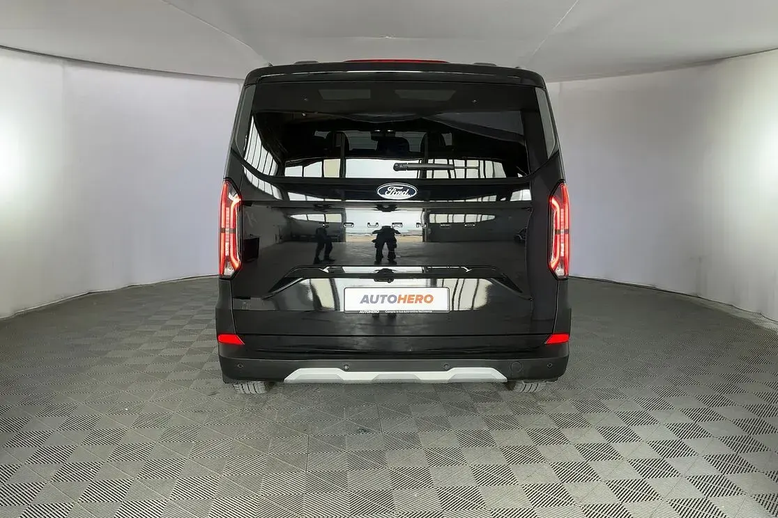 Occasion Ford Tourneo Custom Active 150 PK (110 kW) 2024 Zwart Van