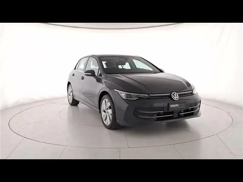 Usata VW Golf VIII Style 150 CV (110 kW) 2025 Verde scuro Berlina