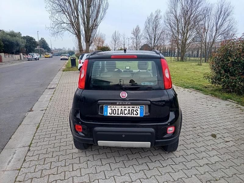 Usata Fiat Panda 4x4 S 75 CV (55 kW) 2013 Nero Utilitaria