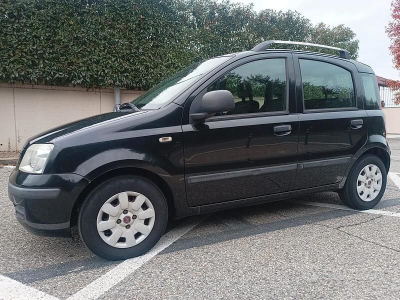 Usata Fiat Panda Dynamic 69 CV (50 kW) 2011 Nero Berlina
