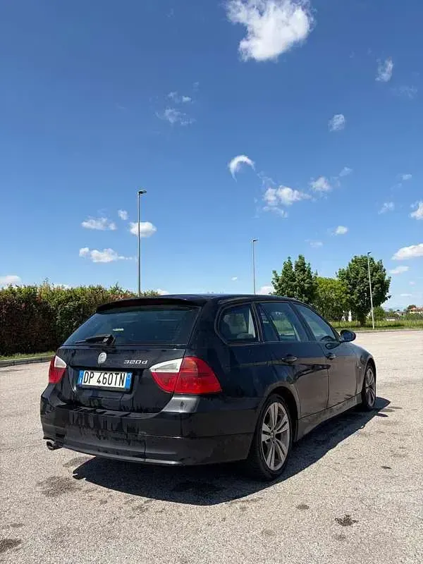 Usata BMW 320 Efficient Dynamics 177 CV (130 kW) 2008 Station wagon