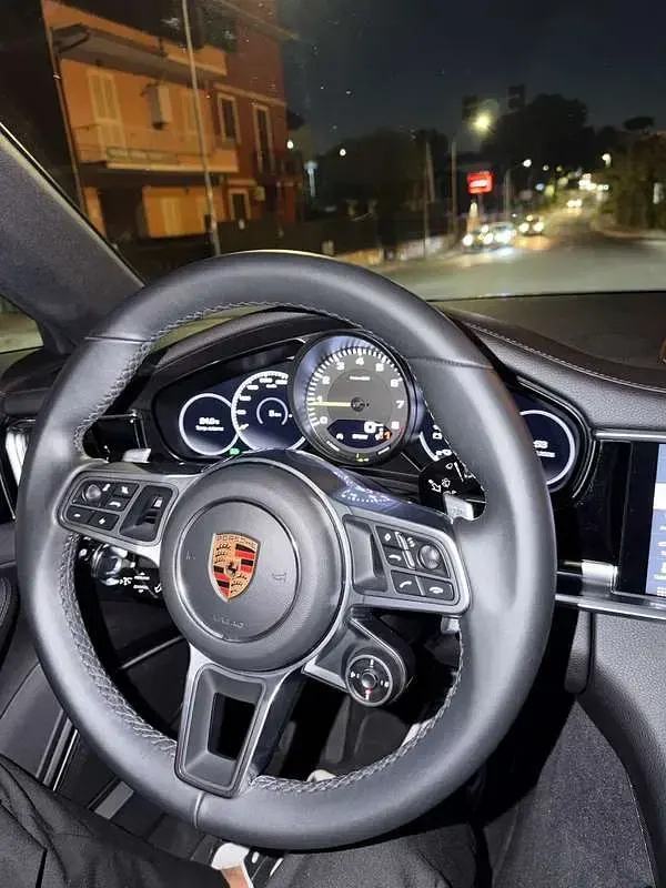 Usata Porsche Panamera 330 CV (242 kW) 2019 Bianco Berlina