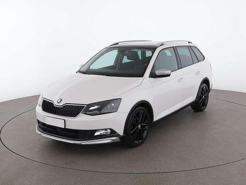 Usata Skoda Fabia ScoutLine 90 CV (66 kW) 2017 Bianco Station wagon