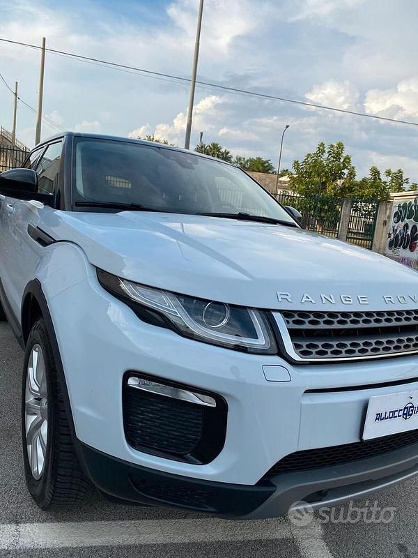Usata Land Rover Range Rover evoque HSE Dynamic 150 CV (110 kW) 2018 Grigio Station wagon
