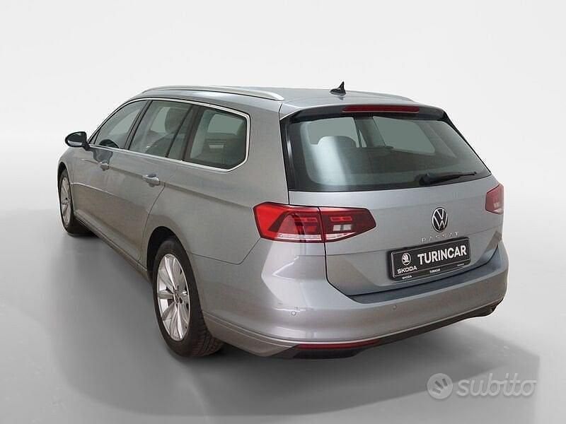 Usata VW Passat Business 150 CV (110 kW) 2022 Grigio Station wagon