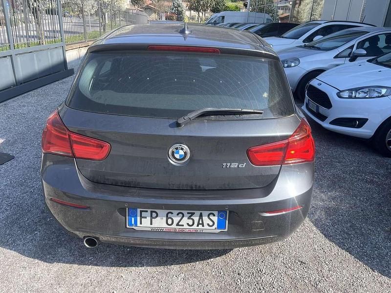 Usata BMW 118 150 CV (110 kW) 2018 Grigio Utilitaria