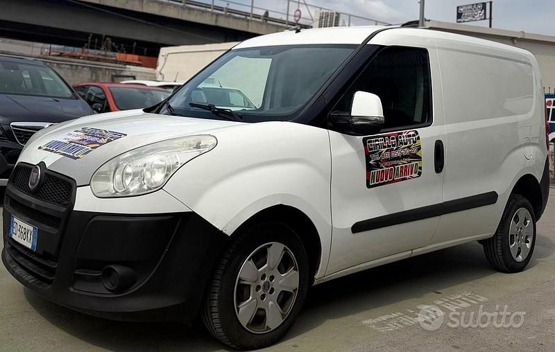 Usata Fiat Doblò 105 CV (77 kW) 2010 Bianco Monovolume