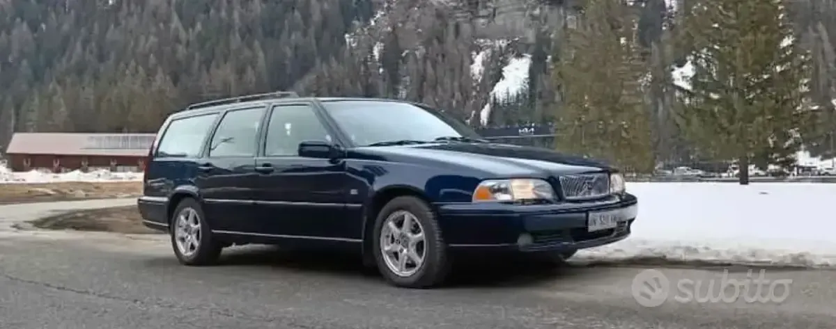 Usata Volvo V70 126 CV (92 kW) 1997 Bluazzurro Station wagon