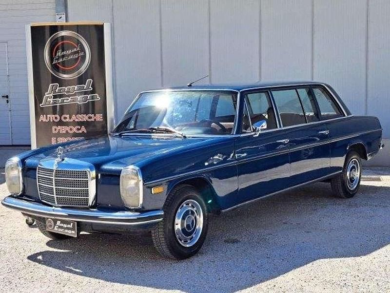 Blu/azzurro Usata 1973 Mercedes W115 Tre volumi | 14.999 € - Immagine 1/4