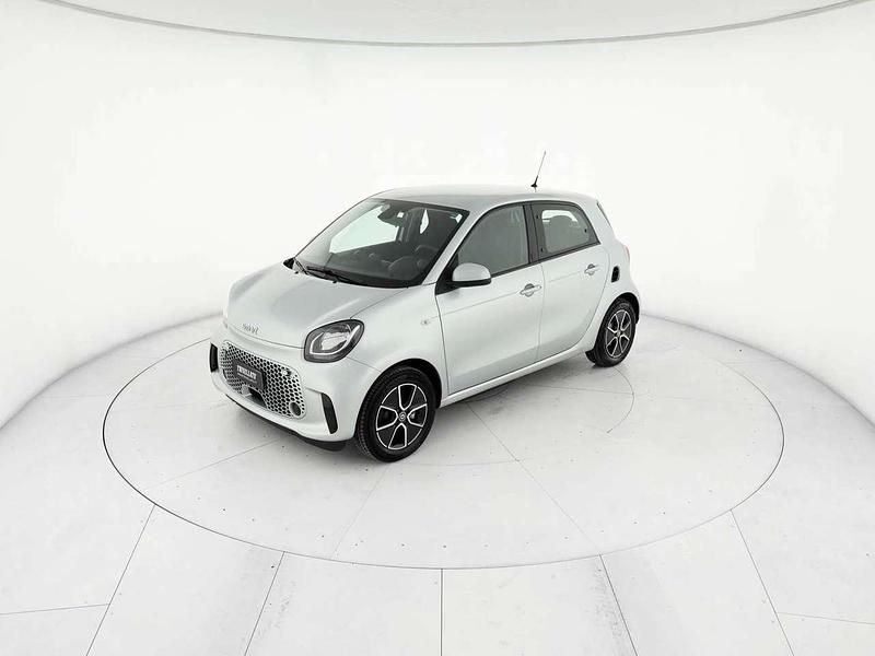 Usata Smart ForFour Electric Drive Passion 60 kW (82 CV) 2020 Grigio Berlina