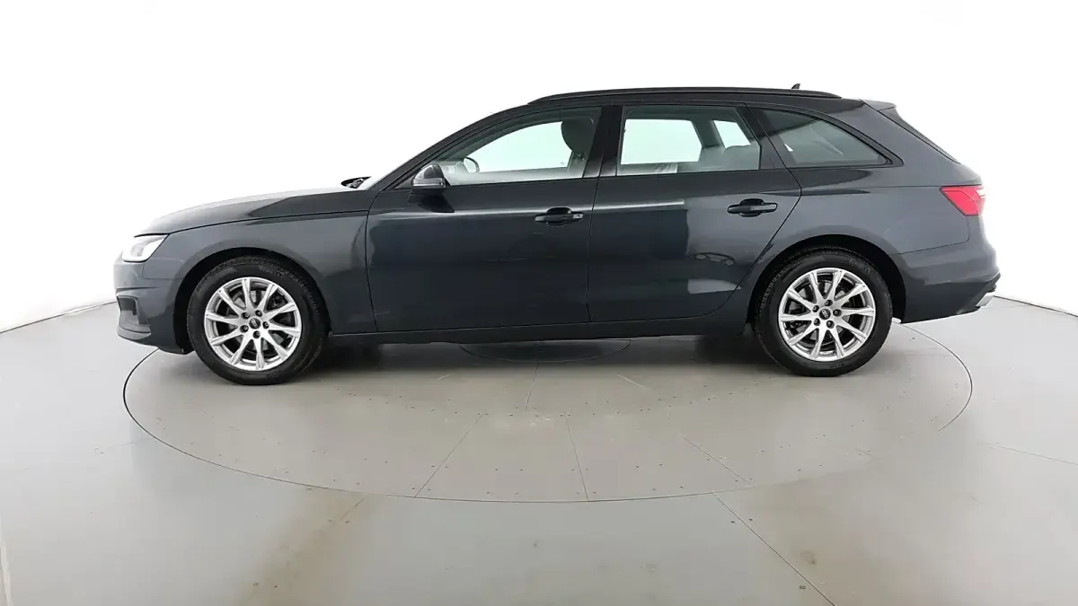 Usata Audi A4 Business 163 CV (119 kW) 2024 Grigio manhattan Station wagon