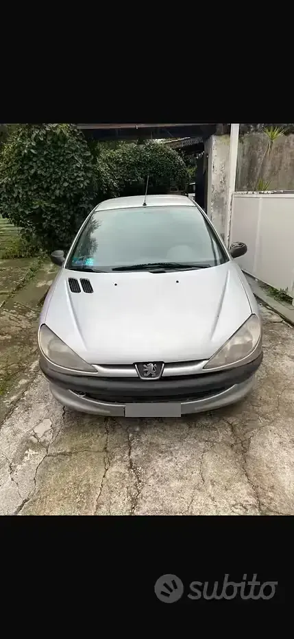 Usata Peugeot 206 60 CV (44 kW) 2000 Grigio Utilitaria