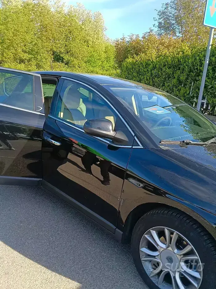 Usata Lancia Delta 120 CV (88 kW) 2011 Nero Utilitaria