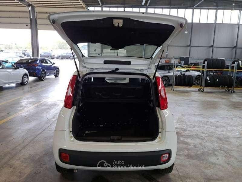 Usata Fiat Panda Sport 69 CV (50 kW) 2021 Bianco pastello Utilitaria