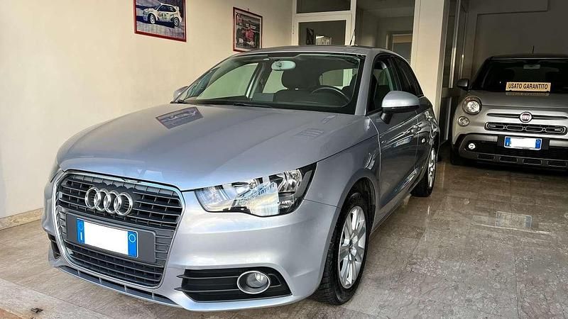Usata Audi A1 Sportback Ambition 90 CV (66 kW) 2014 Argento Utilitaria