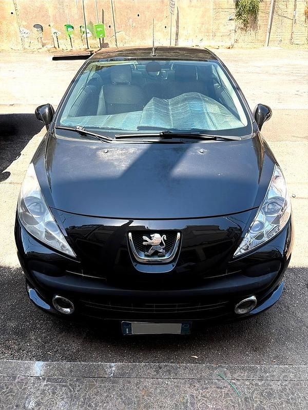 Usata Peugeot 207 CC 109 CV (80 kW) 2007 Nero Cabrio