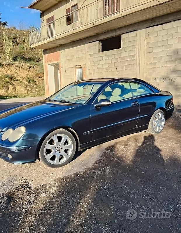 Occasion Mercedes CLK270 Elegance 170 ch (125 kW) 2004 Bleue Berline