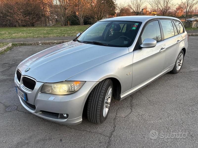 Usata BMW 318 2010 Grigio Station wagon
