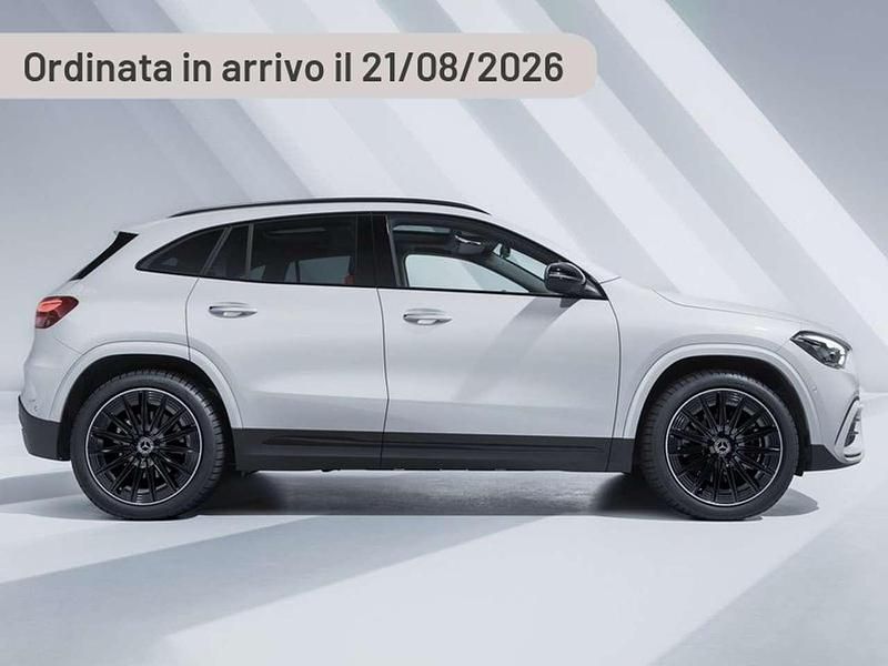 Usata Mercedes GLA200 Progressive 150 CV (110 kW) 2023 Argento SUV