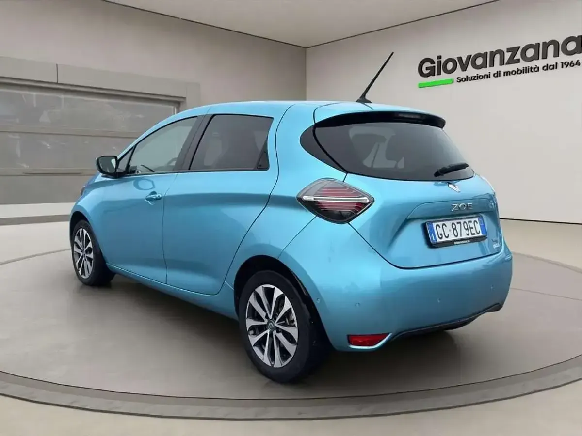Usata Renault Zoe Intens 100 kW (136 CV) 2020 Blu celadon Utilitaria