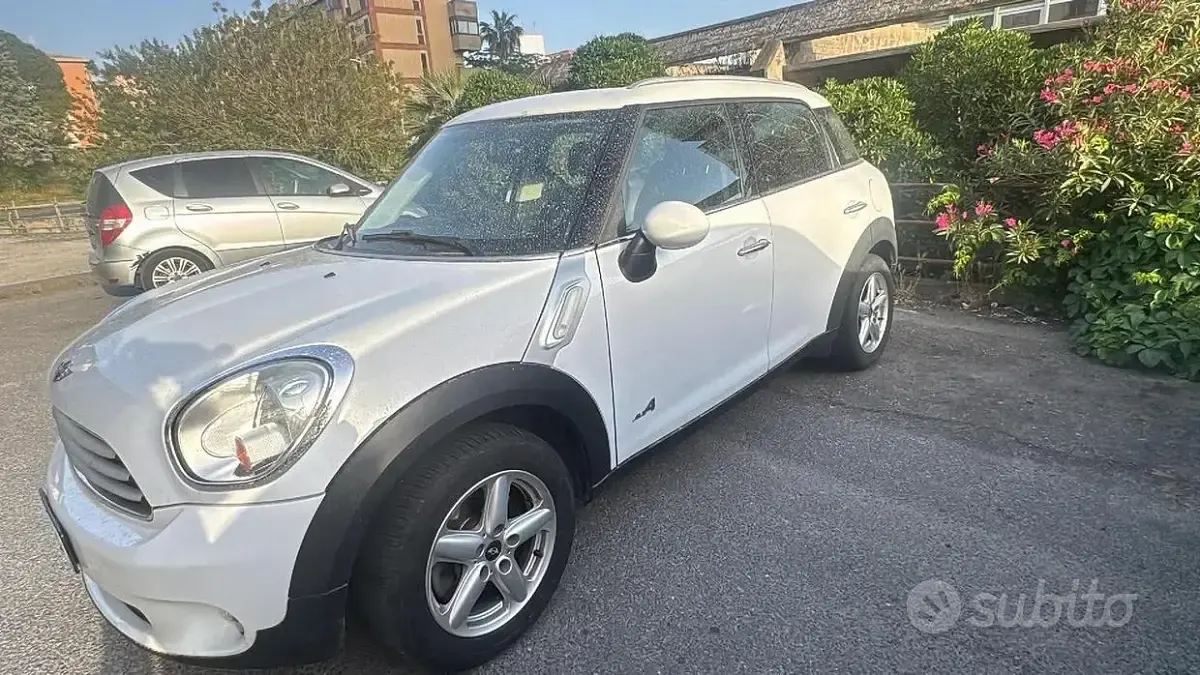 Usata Mini Countryman 111 CV (81 kW) 2012 Bianco SUV