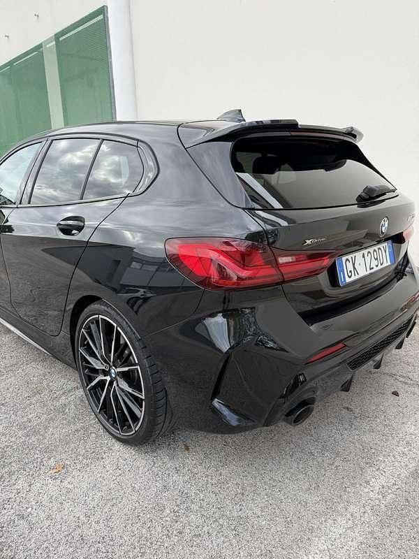 Usata BMW M135 M Performance 306 CV (225 kW) 2022 Nero Utilitaria