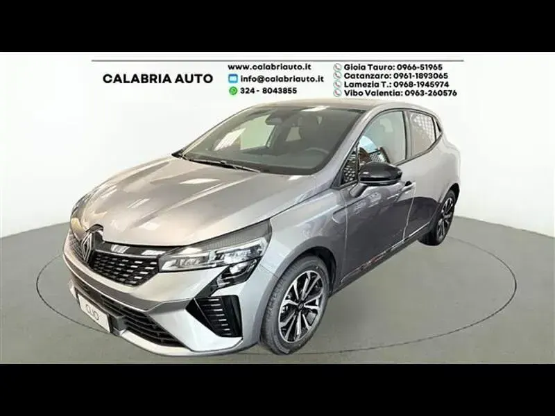 Nuova Renault Clio Techno 100 CV (73 kW) 2025 Grigio Utilitaria