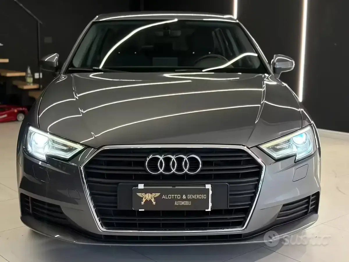 Usata Audi A3 Design 150 CV (110 kW) 2020 Grigio Berlina