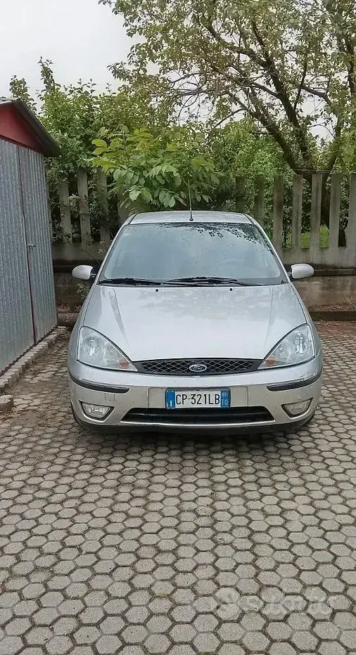 Usata Ford Focus 2004 Grigio Berlina