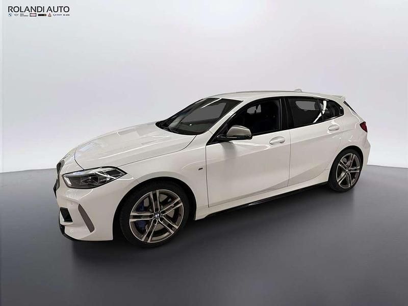 Usata BMW 135 306 CV (225 kW) 2024 Alpin white pastello Utilitaria