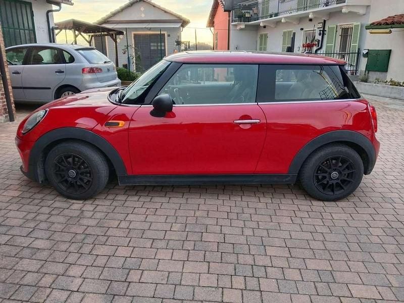 Usata Mini One D 95 CV (69 kW) 2015 Rosso Utilitaria