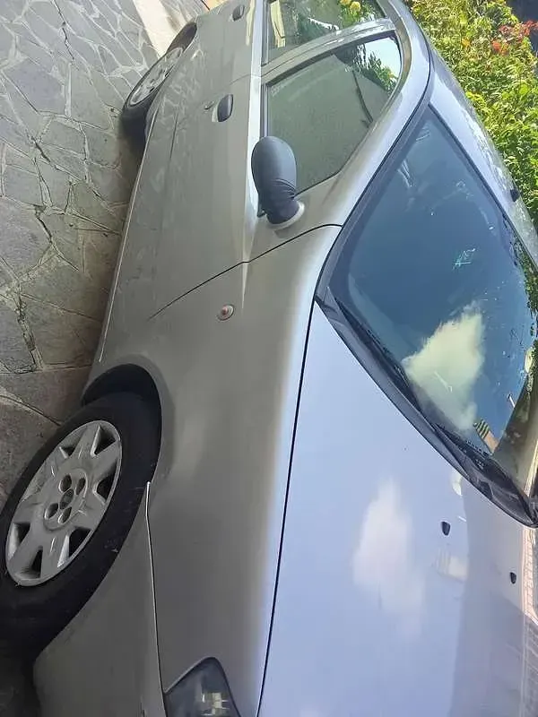 Usata Fiat Punto Star 60 CV (44 kW) 2001 Grigio Utilitaria
