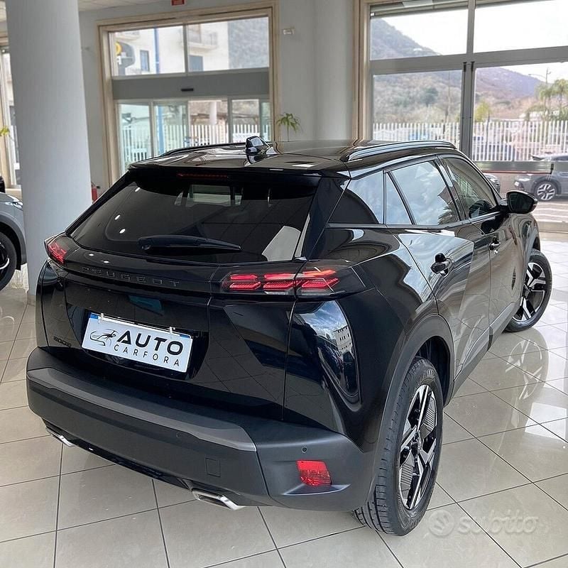 Usata Peugeot 2008 Allure 131 CV (96 kW) 2025 Nero SUV