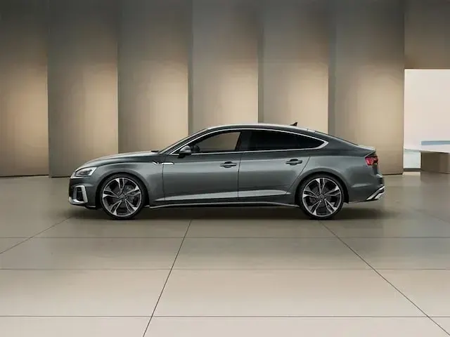 Nuova Audi A5 S-Line 204 CV (150 kW) 2025 Grigio chronos metallizzato