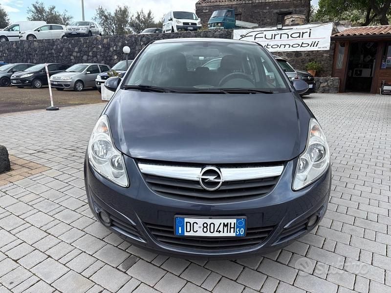 Usata Opel Corsa Club 2006 Blu Utilitaria