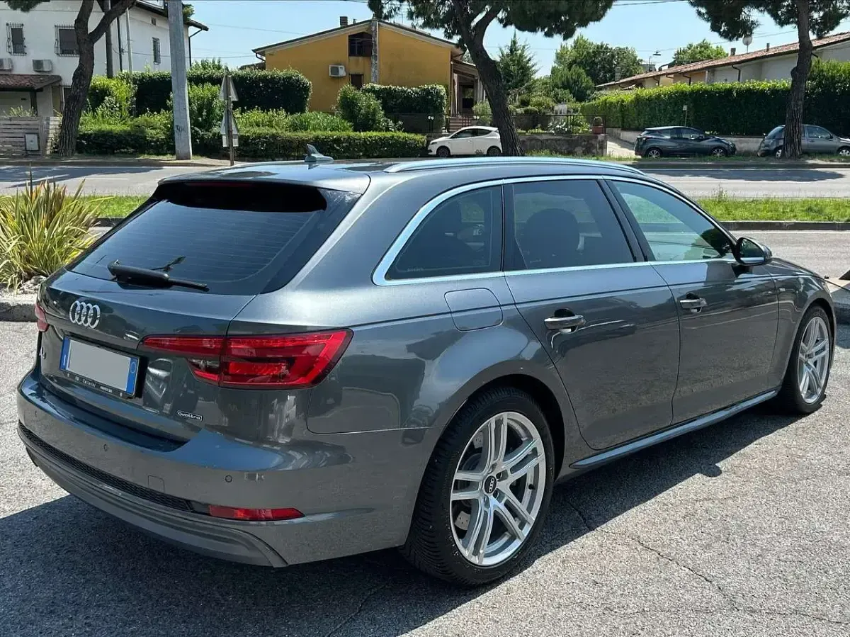 Usata Audi A4 S-Line 272 CV (200 kW) 2016 Grigio Station wagon
