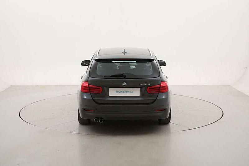 Usata BMW 320 Advantage 190 CV (139 kW) 2019 Grigio Station wagon