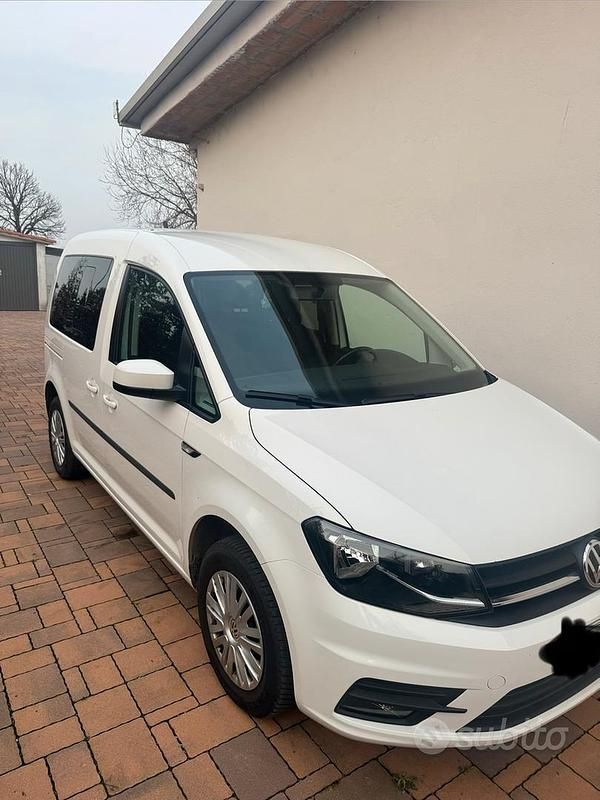 Usata VW Caddy 102 CV (75 kW) 2019 Bianco Monovolume