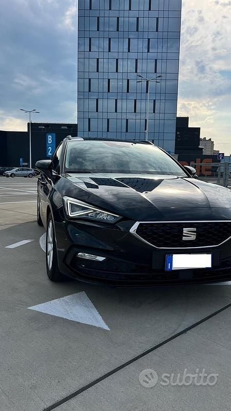 Nero Usata 2020 Seat Leon Station wagon | 12.000 € (Buon prezzo) - Immagine 1/4