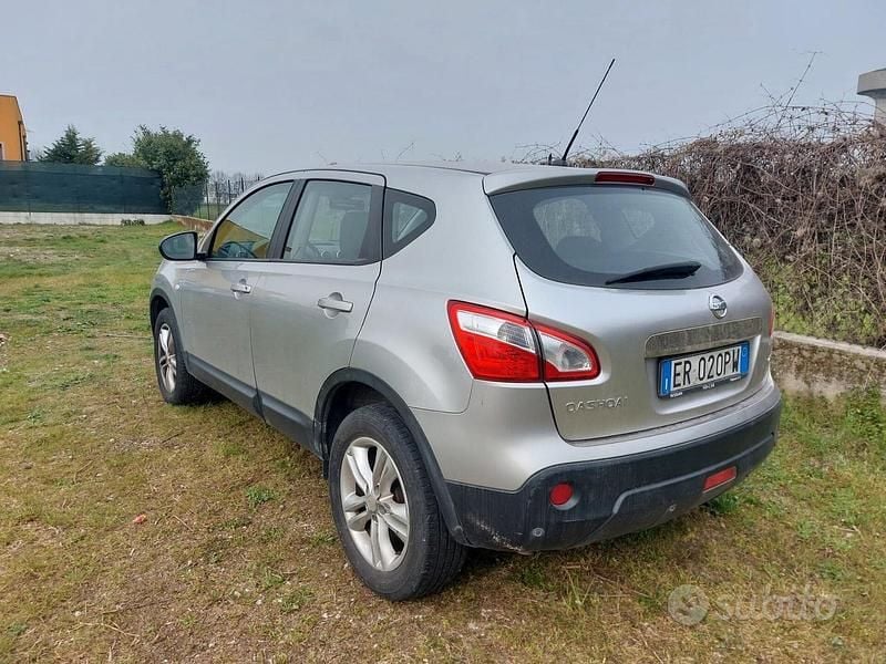 Usata Nissan Qashqai Tekna 110 CV (80 kW) 2013 Grigio SUV