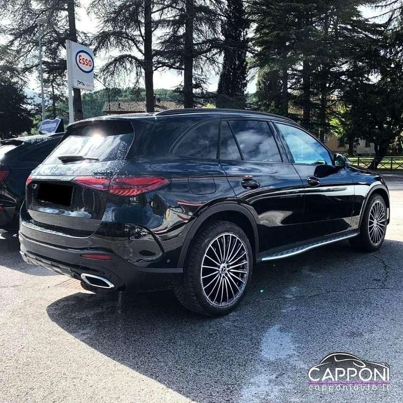 Usata Mercedes GLC300 AMG 269 CV (197 kW) 2023 Nero SUV